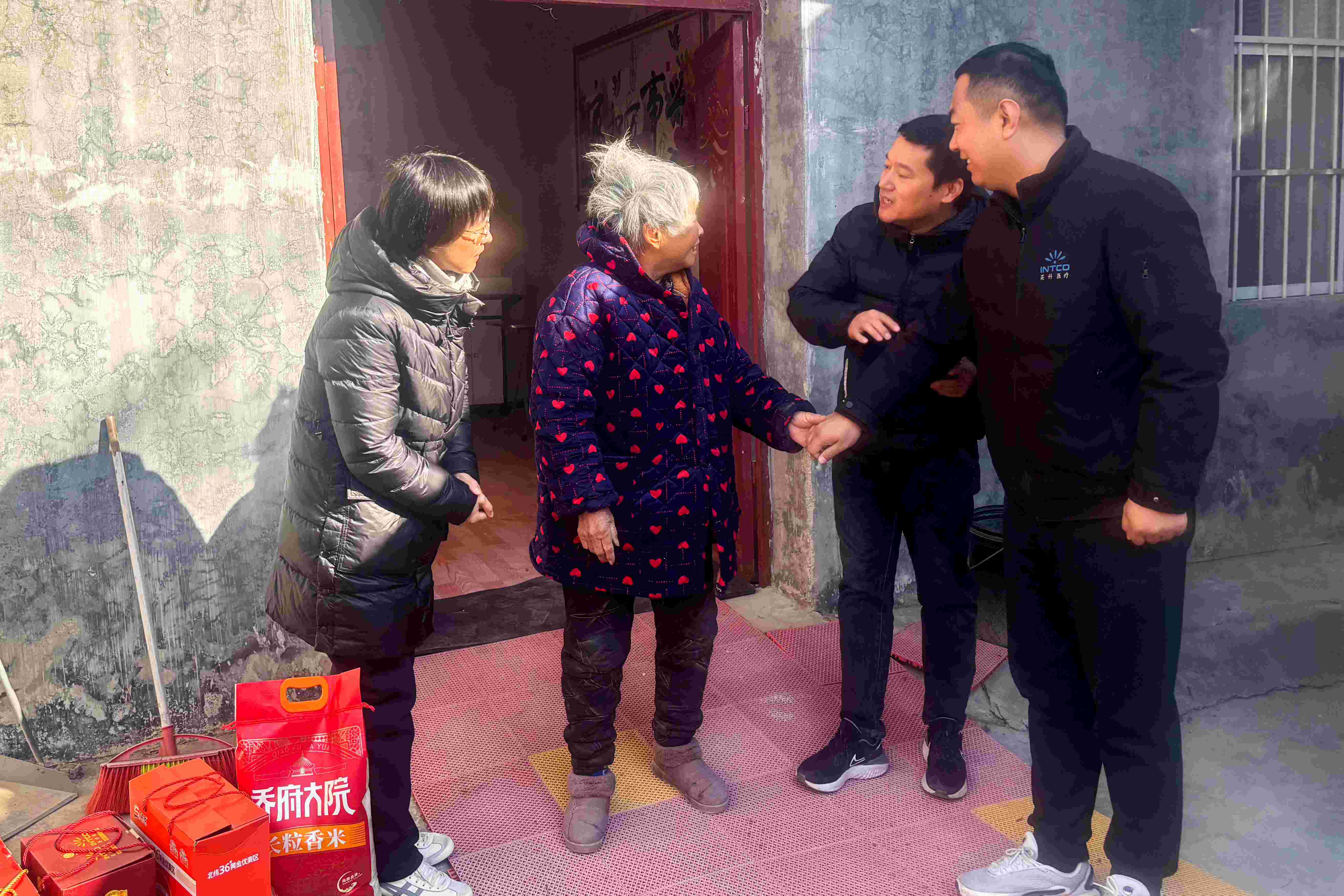 安徽jinnianhui官网医疗开展春节走访慰问活动
